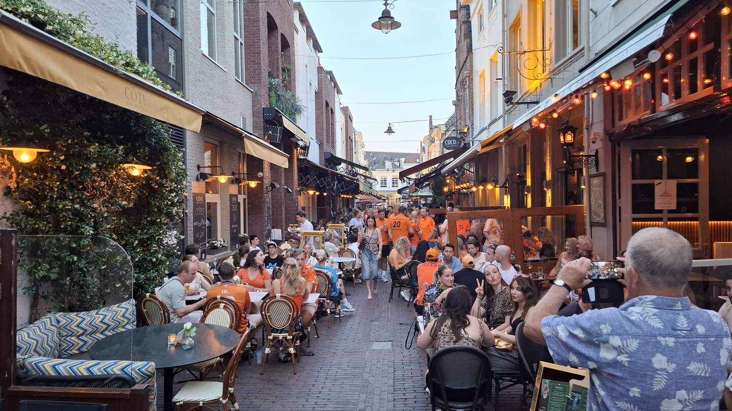 In Den Bosch tummeln sich viele Restaurantbesucher | © Rolf Pepers
