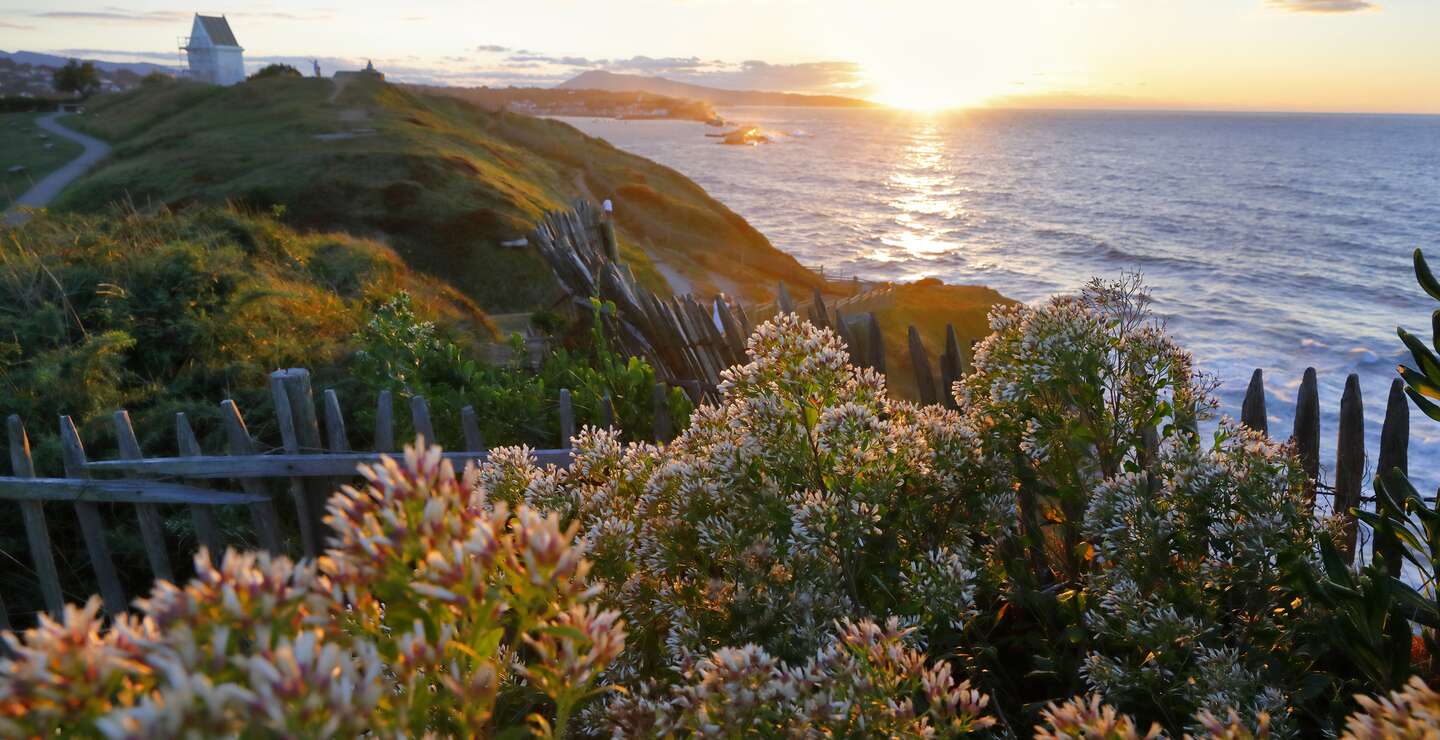 Sonnenuntergang in Saint Jean de Luz, Frankreich | © Gettyimages.com/horstgerlach