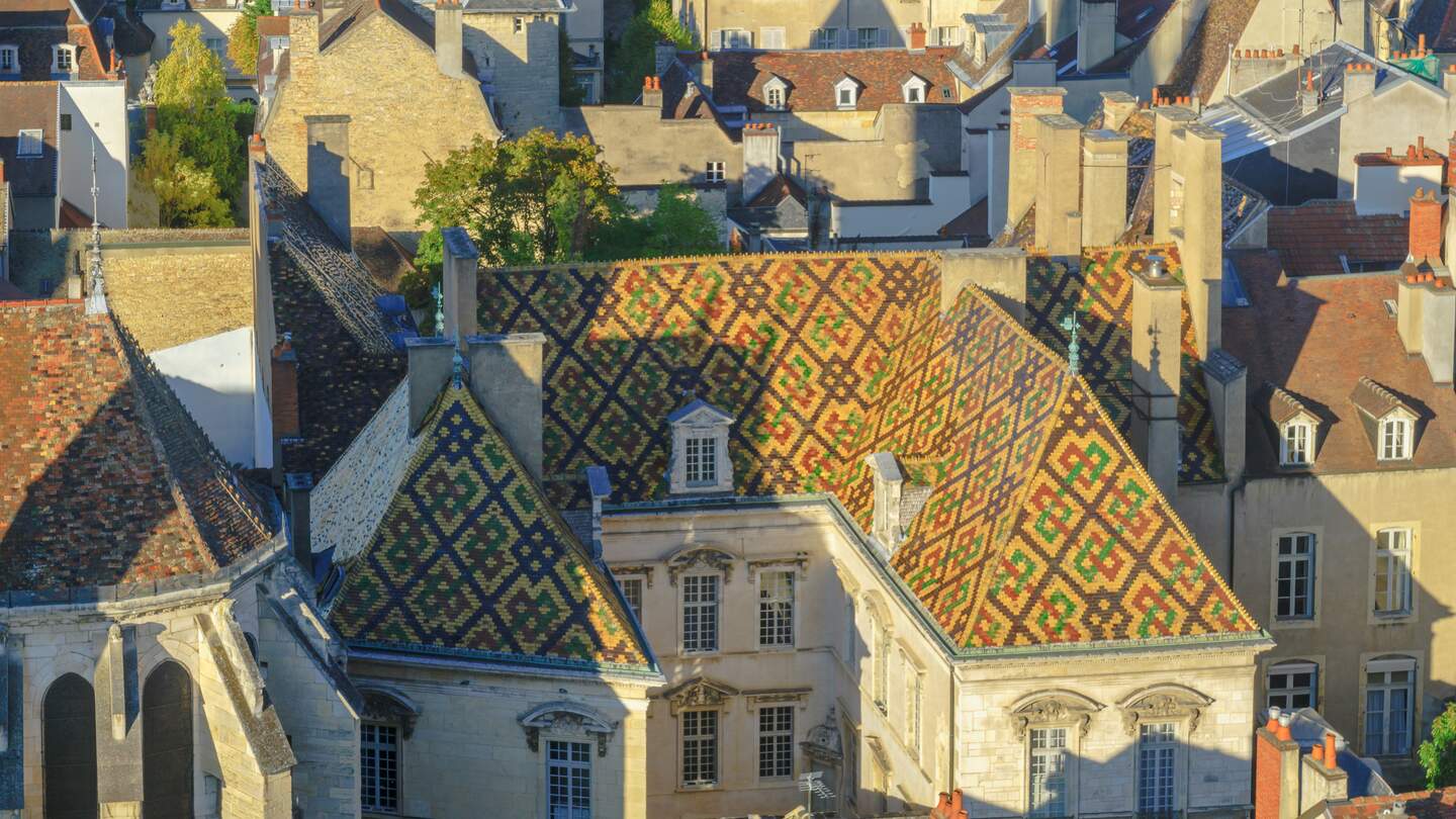 Luftaufnahme des historischen Zentrums von Dijon  | © Gettyimages.com/rndms