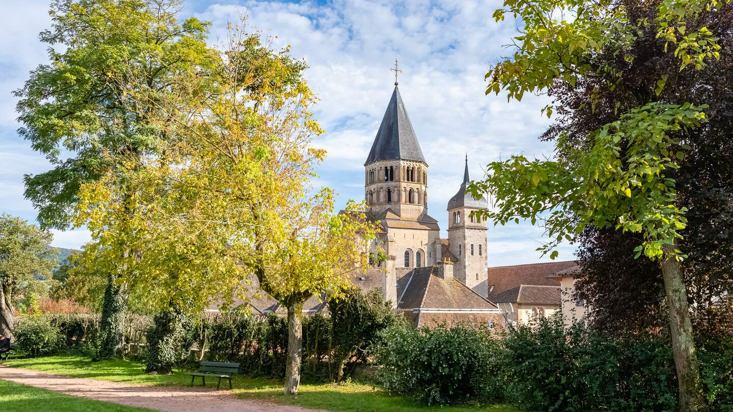 Abtei Cluny, mittelalterliches Kloster in Burgund, Frankreich | © Gettyimages.com/pascalegueret