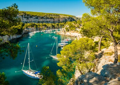 Calanque de Port Miou - Fjord in der Naehe von Cassis Village in Frankreich | © Gettyimages.com/pszabo