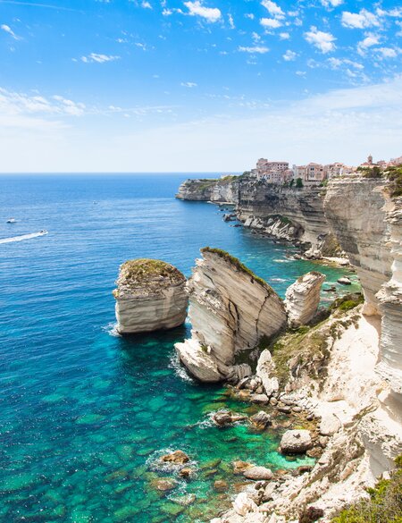 Blick auf die Altstadt von Bonifacio, Korsika, Frankreich | © Gettyimages.com/sam74100