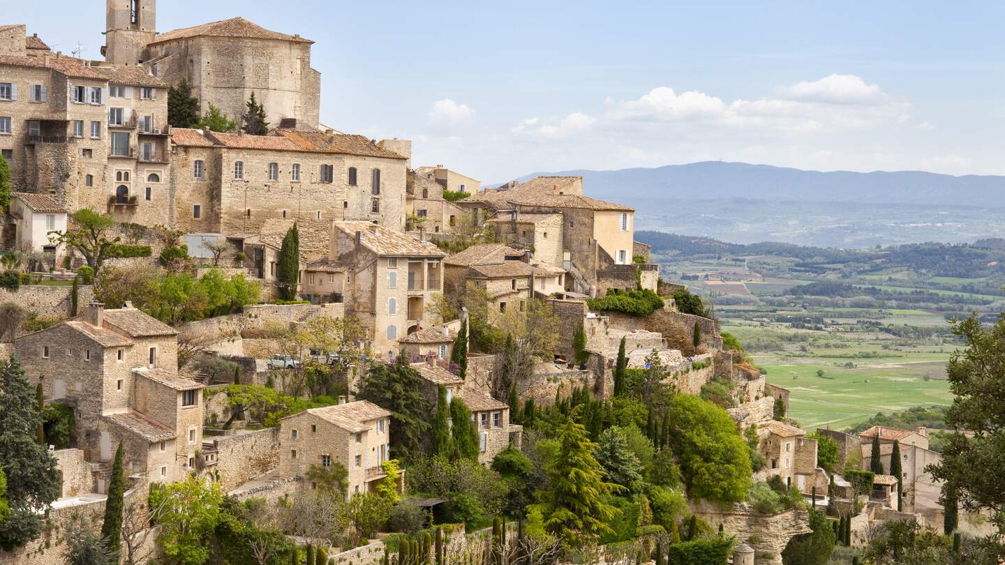 Gordes, Provence, Frankreich, Frühling, Tal der Luberon  | © Gettyimages.com/genekrebs