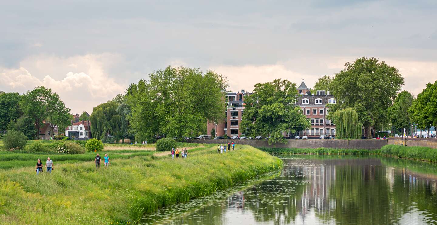 Radweg s'Hertogenbusch am Fluss | © VisitBrabant