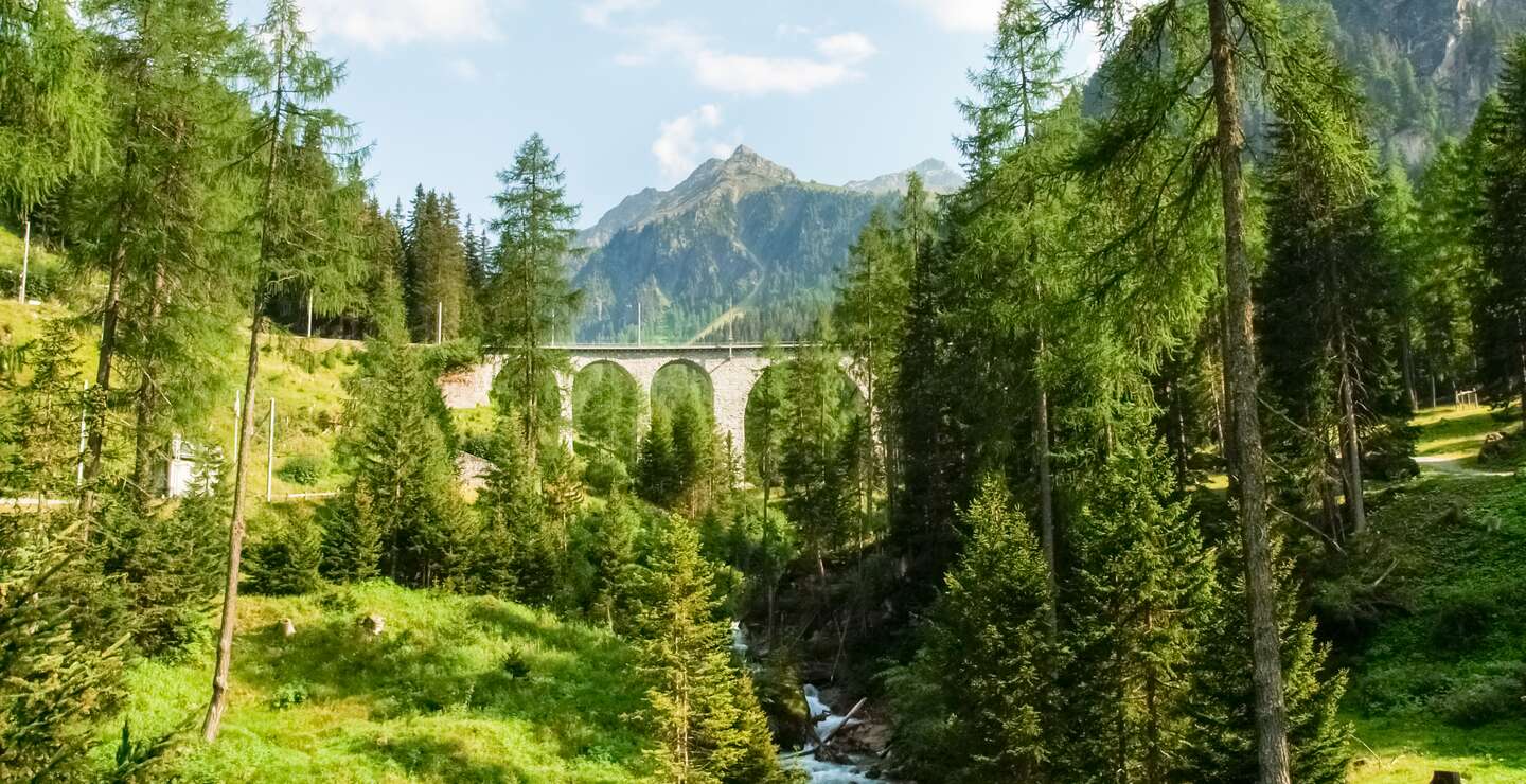 Albulatal in Graubuenden | © Gettyimages.com/Mor65