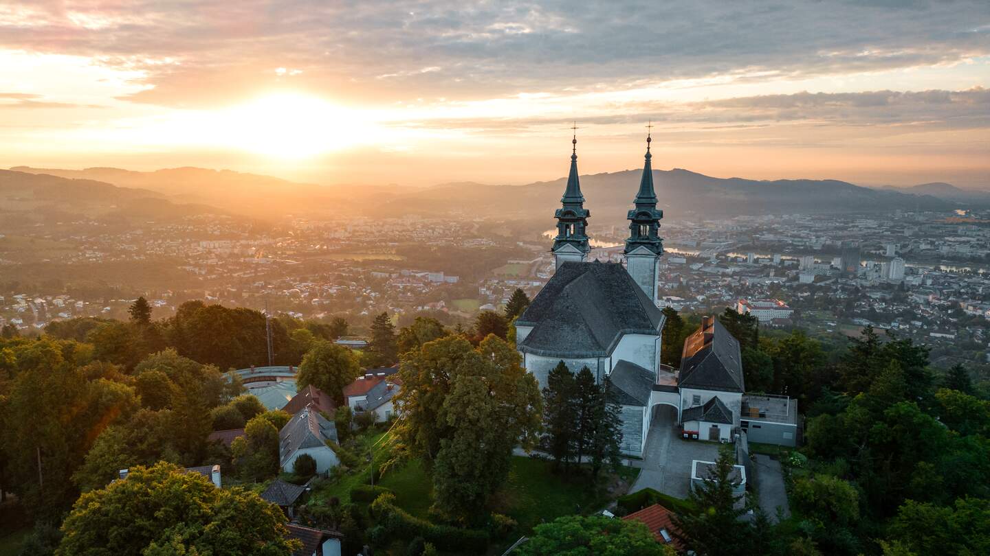 Panoramablick vom Pöstlingberg in Linz Österreich | © Linz Tourismus/Christoph Partsch