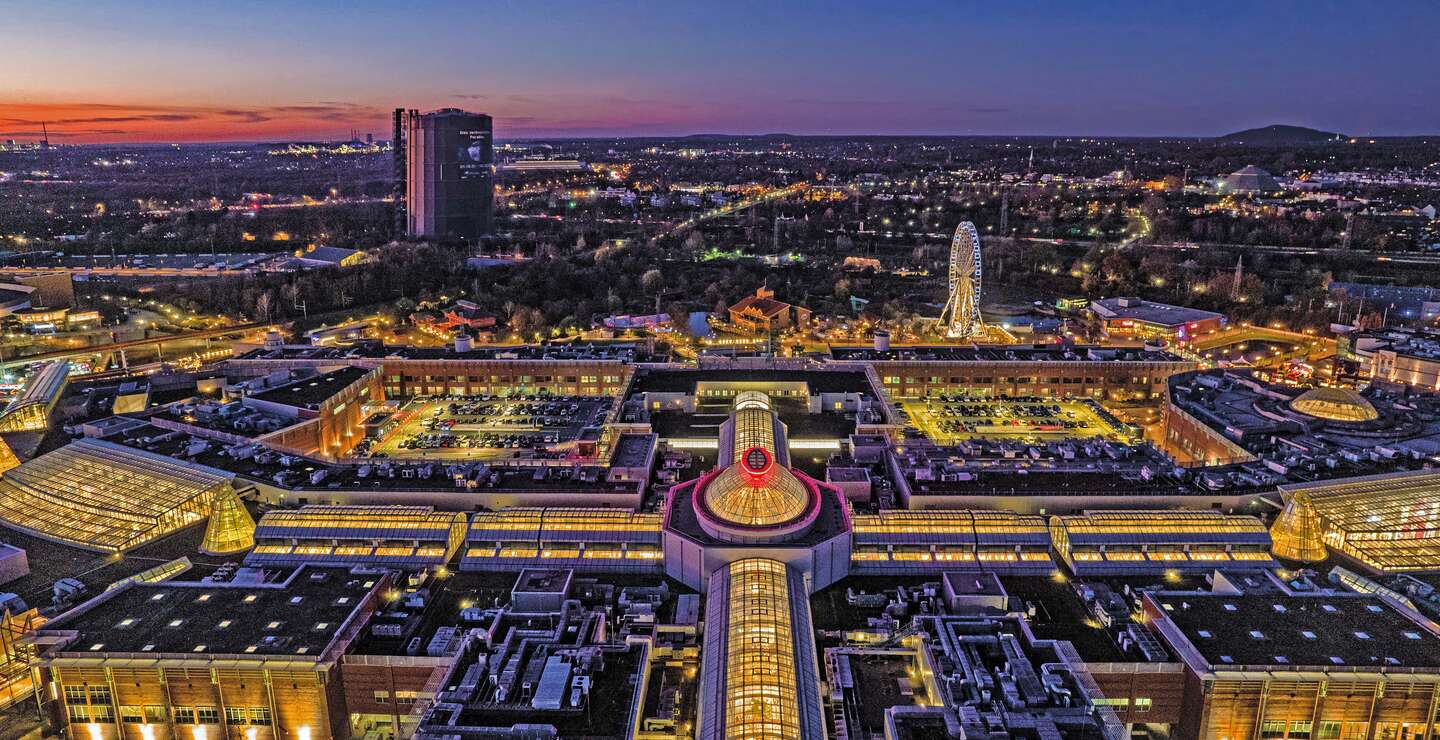 Aussicht auf die neue Mitte von Oberhausen in der Dämmerung | © Carsten Walden