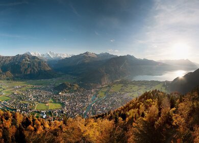Panorama vom Harder Kulm im Herbst  | © Interlaken Tourismus