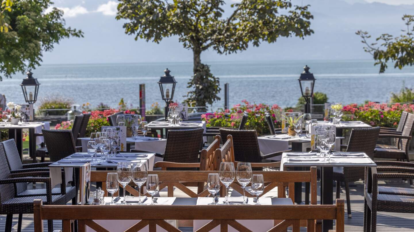 Terrasse des Hotel Mont Blanc in Morges | © Elisabeth Fransdonk
