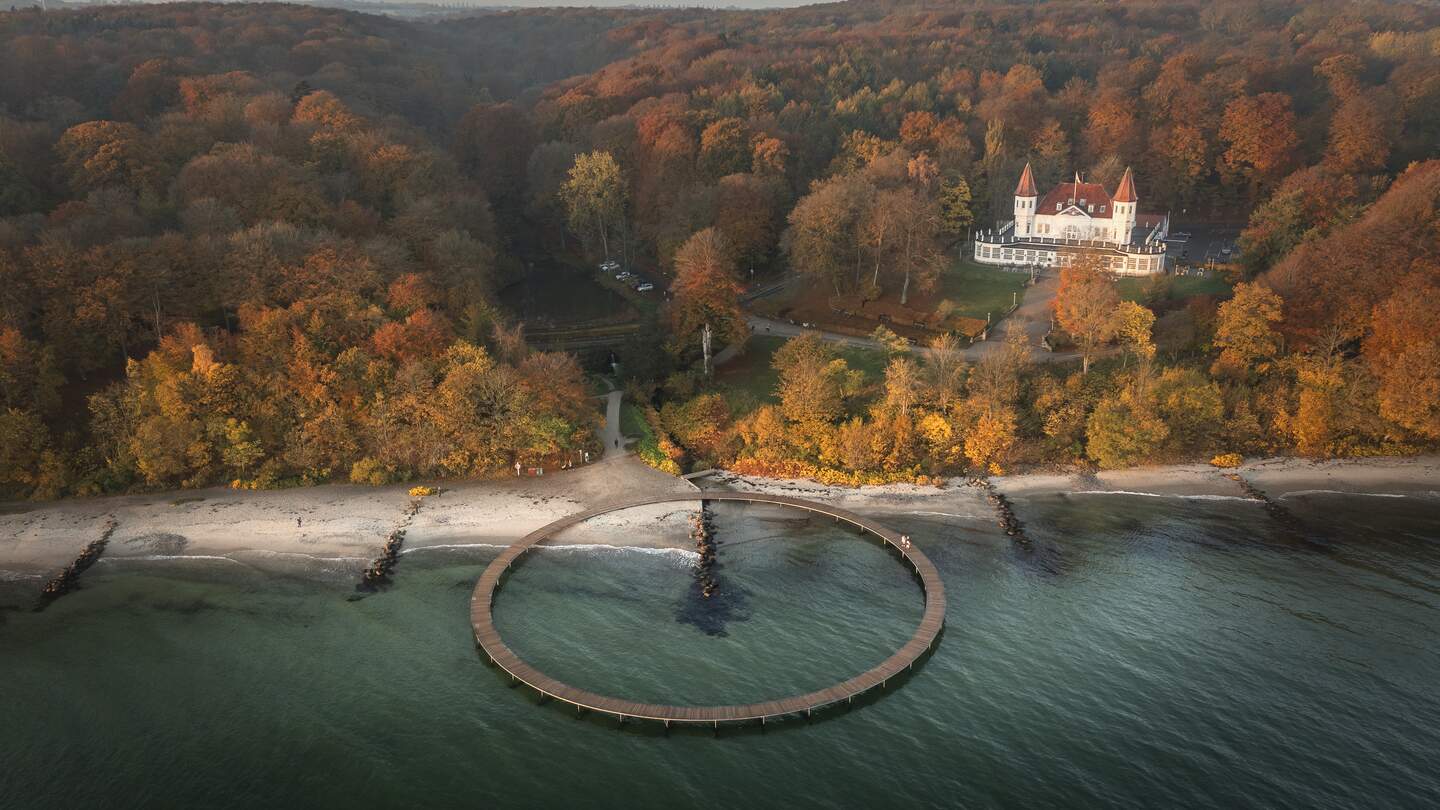 Aarhus Sicht auf die Sehenswürdigkeit unendliche Brücke von Oben | © Roar Paaske