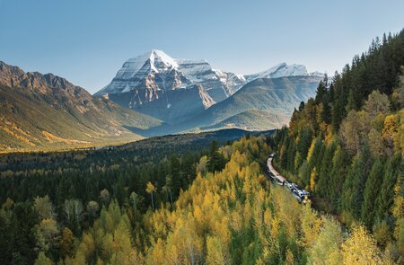 Der Rocky Mountaineer am Mount Robson im Jasper Nationalpark in Kanada | © Rocky Mountaineer 