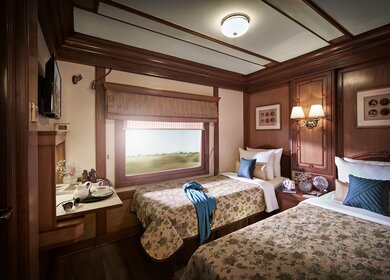 Inneneinrichtung der Kabine Deluxe B im Deccan Odyssey | © KEDAR_M_DIOXIDEPHOTOGRAPHY