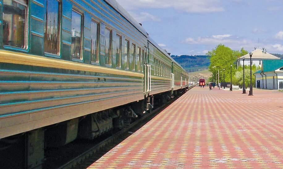 bahn-erlebnisreisen_asien_transsib_linienzug | © © gettyimages.com