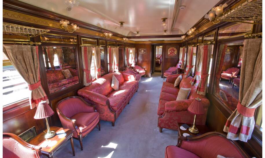 Die Einrichtung der Salonwagen im El Tren Al Andalus | © Renfe