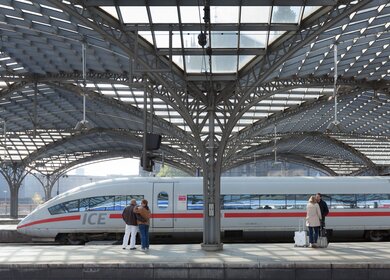 ICE im Bahnhof | © Deutsche Bahn AG