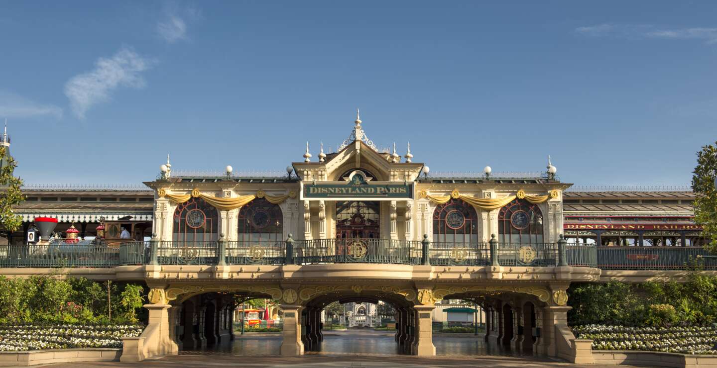 Eingang zum Disneyland® Park | © Disney