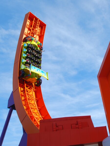 Walt Disney Studios Park Worlds of Pixar Toy Story Attraktion RR Coaster | © Disney/ 2024 Pixar