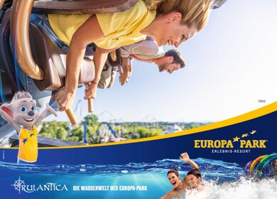 Personen auf einer Achterbahn | © Europa-Park