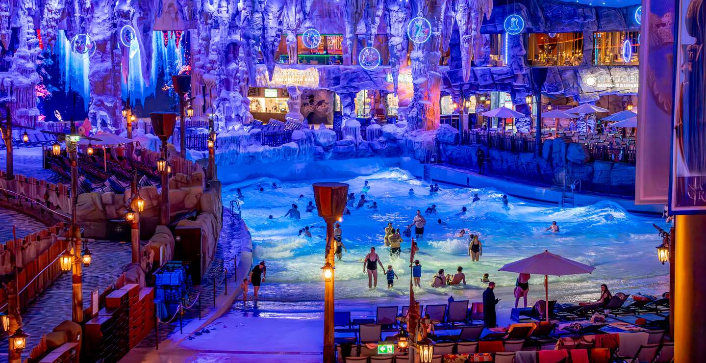 Wellenbad in der Wasserwelt Rulantica des Europa-Parks | © Europa-Park