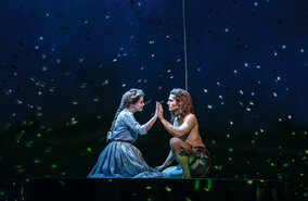 Szenenbild aus dem Musical Disneys Tarzan mit Tarzan und Jane | © StageEntertainment/Johan Persson