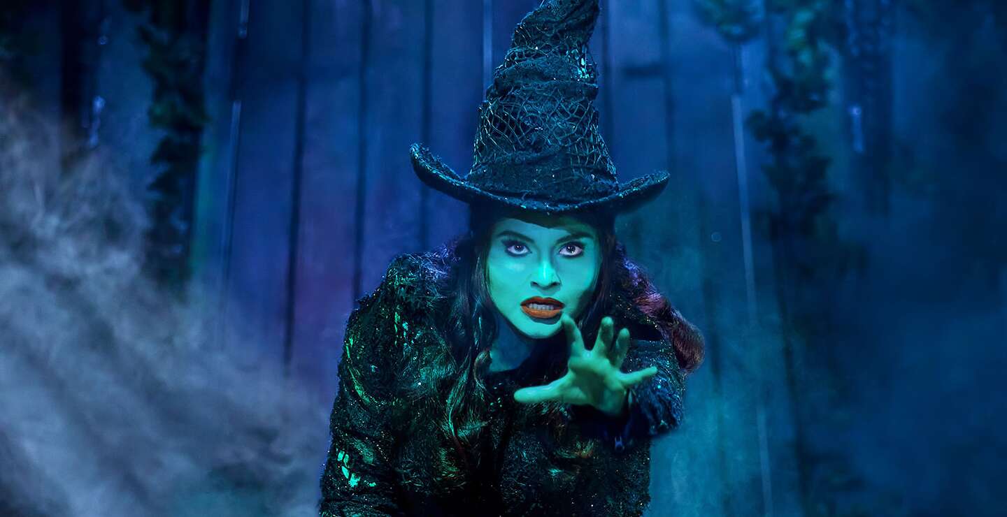 Szenenbild mit Hexe Elphaba aus dem Musical Wicked | © Stage Entertainment