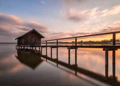 Sonnenuntergang am See in München | © © P. Meybruck/Fotolia.com