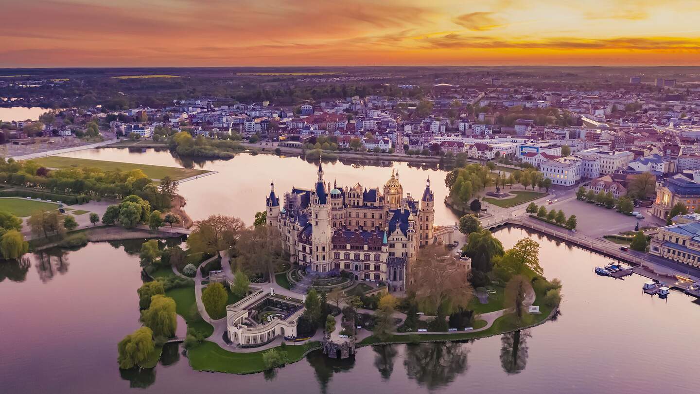 Deutschland_Mecklenburg_Vorpommern_Schloss_schwerin | © © Timm Allrich