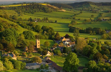Ausblick auf die grüne Landschaft von Somerset