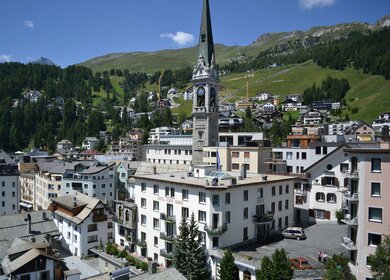 Au&szlig;enansicht des Hotel Eden in St. Moritz