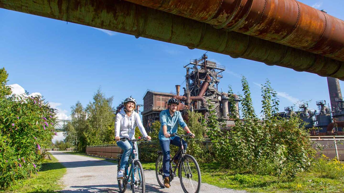 Paar Fahrradfahren Ruhrtal-Radweg | © © radrevier