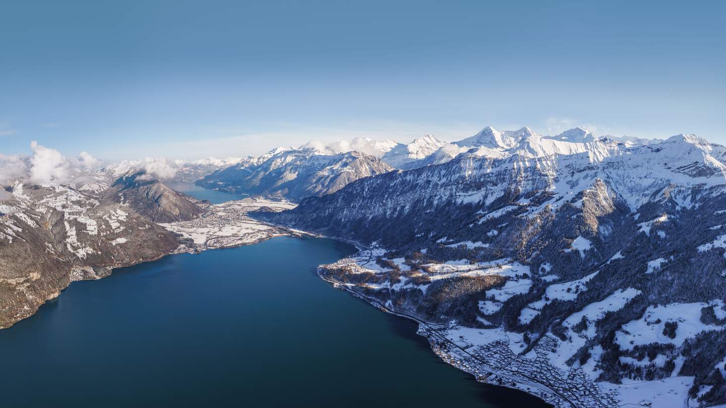 Thunersee Eiger Mönch Brienzersee im Winter | © Interlaken Tourismus, Daniel Reichenbach